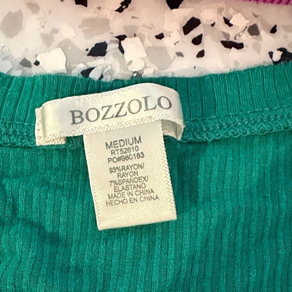 Bozzolo Teal V-Neck Crop Top - Picture 2 of 2